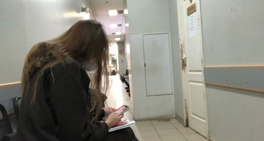 "Дрожим от холода": прокуратура Ярославля займется ледяной детской поликлиникой 