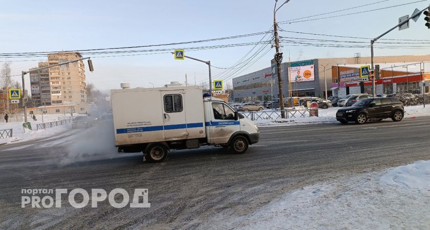 "Он умирал в луже крови": в Рыбинске мужчину зарезали за замечание