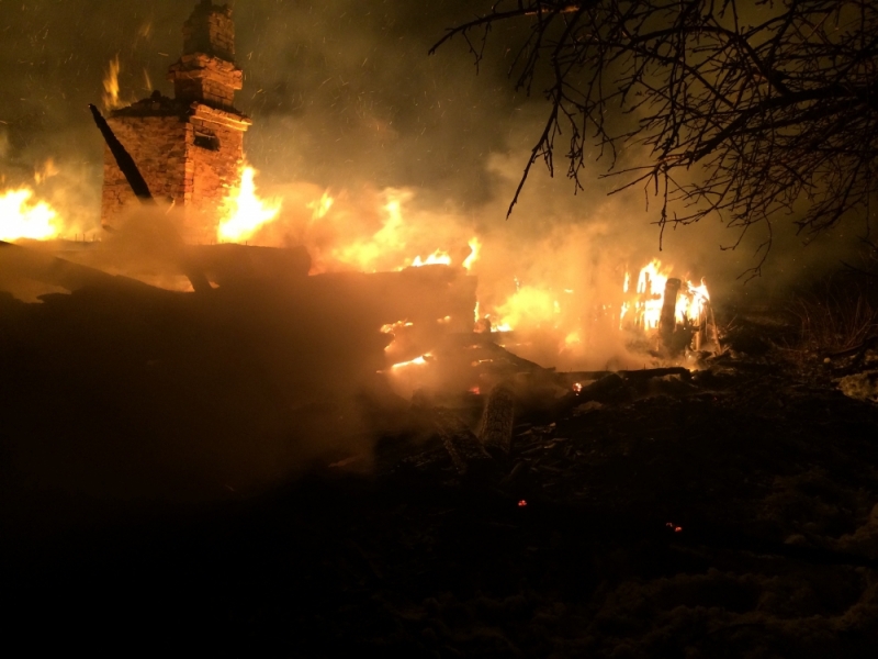 Пожар под Ярославлем уничтожил около ста тонн сена