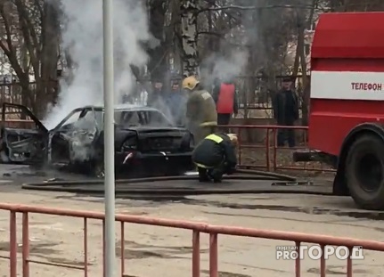 В Ярославле водитель закурил и взорвался в автомобиле