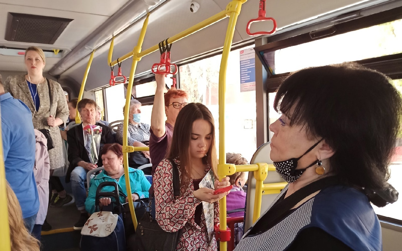 "Уместится более ста пассажиров": под Ярославлем на линию вышли московские ЛИАЗы