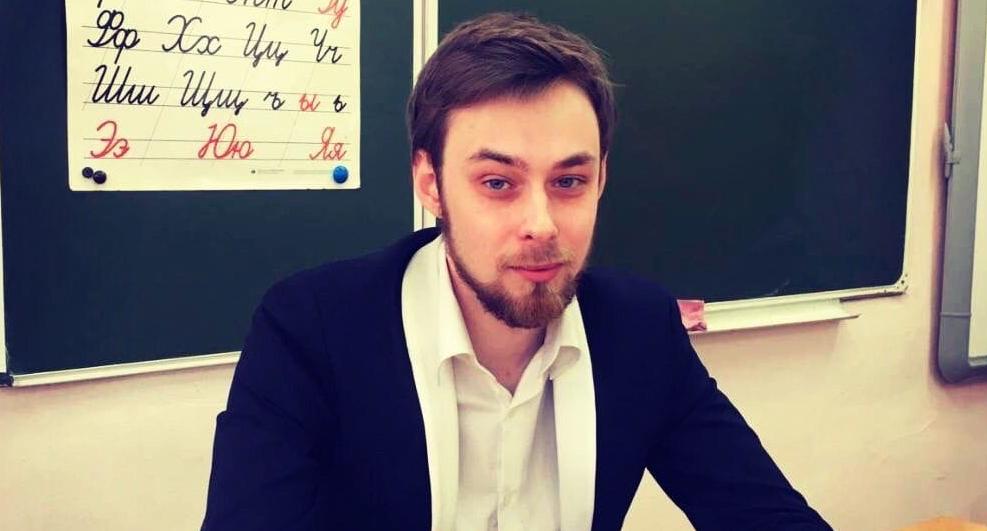 "Говорят, непрестижно, а я горжусь: история мужчины-учителя младших классов из Ярославля"