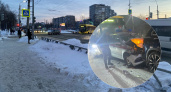 В Ярославле машину Росгвардии раздавил желтый автобус 