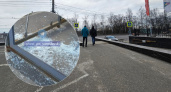 Ветер или вандалы: в Ярославле раскрошили остановку в Красноперекопском районе