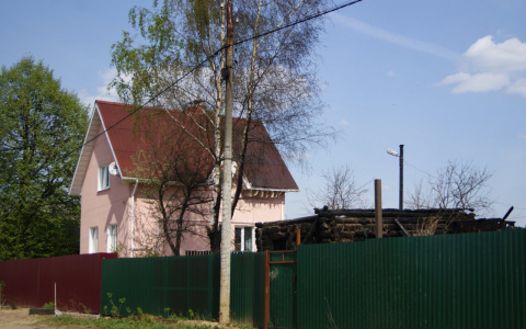 «Под колпаком»: жители сел Ярославской области устанавливают видеонаблюдение