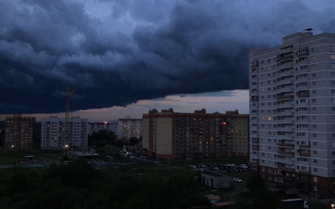 Экстренное предупреждение: в Ярославле ждут мощную грозу