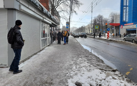 "Пешеходов и автолюбителей просим...": в мэрии Ярославля рассказали, как готовятся к снегопаду