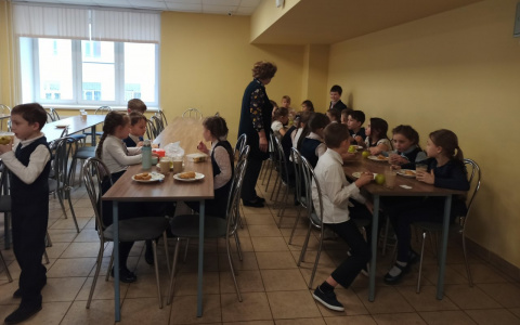 Грозит дистант: как будут учиться школьники осенью в Ярославле
