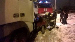Подробности ДТП в Рыбинске: водитель и пассажирка «девятки» госпитализированы