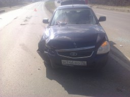 ДТП в Ярославле на Яковлекской улице: столкнулись два автомобиля