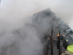 Очередной пожар в Ярославской области: сгорел сарай с сеном