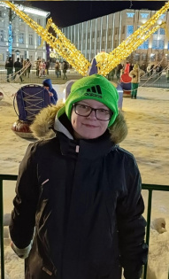 Денис - Новый год на Советской