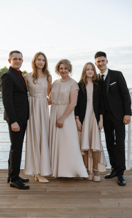 Мама двух сыночков и двух дочек