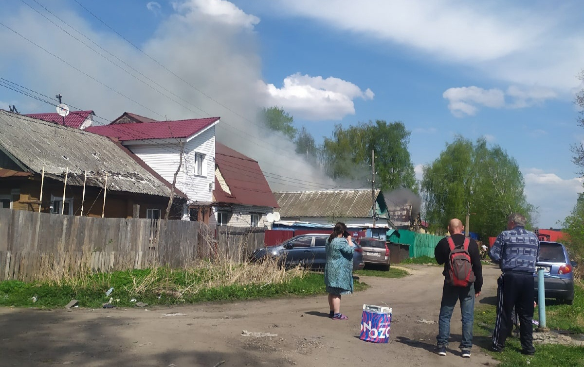 "Был сильный скачок электроэнергии": сильный пожар во Фрунзенском районе