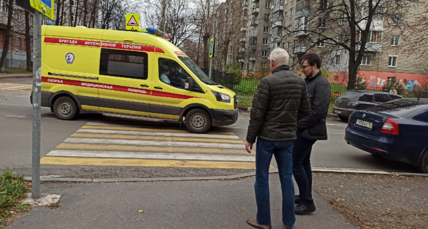 Мальчика протащило по асфальту: под Ярославлем иномарка сшибла ребёнка