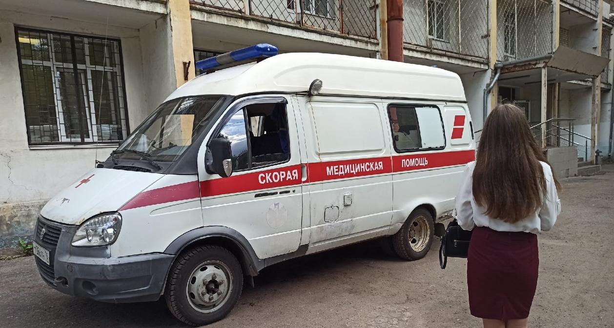 От травм умерла в больнице: в Ярославле пьяный водитель сбил молодую девушку