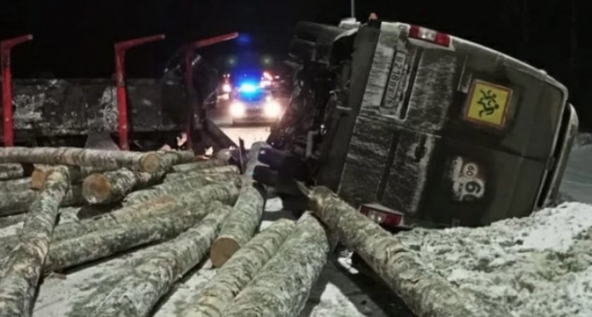 Под Ярославлем перевернулся автобус с детьми