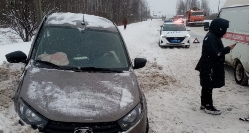 В аварии под Ярославлем покалечились два человека