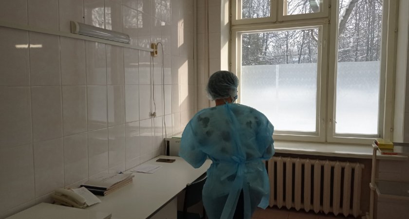  "Врач не приходит": ковидом за день заболевают под тысячу ярославцев