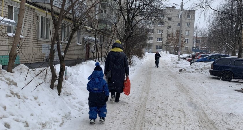 Ярославец с дочкой попал под снежный обвал в Заволжском районе