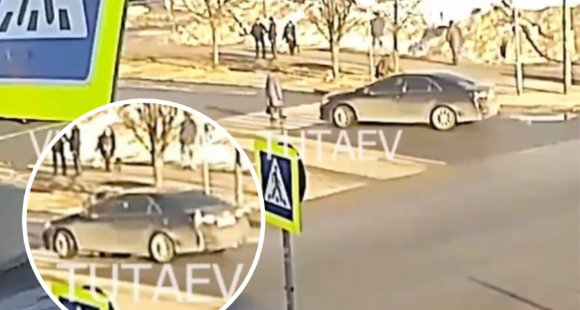 «Кричала, пока поднимали на носилки»: под Ярославлем мужчина на иномарке сбил старушку