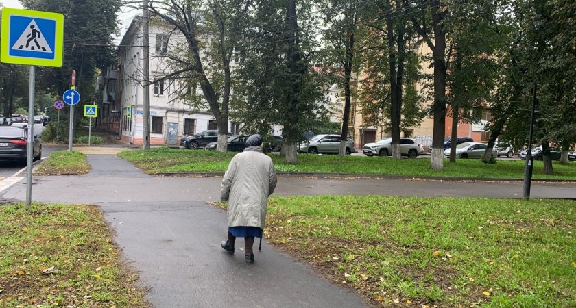 Внучка попала в ДТП: ярославскую старушку оставили без средств к существованию