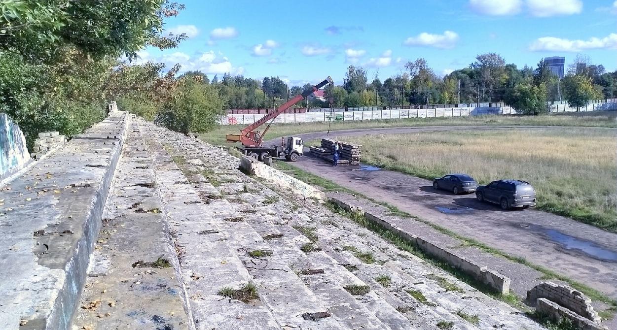 В Ярославле сносят стадион в Петропавловском парке