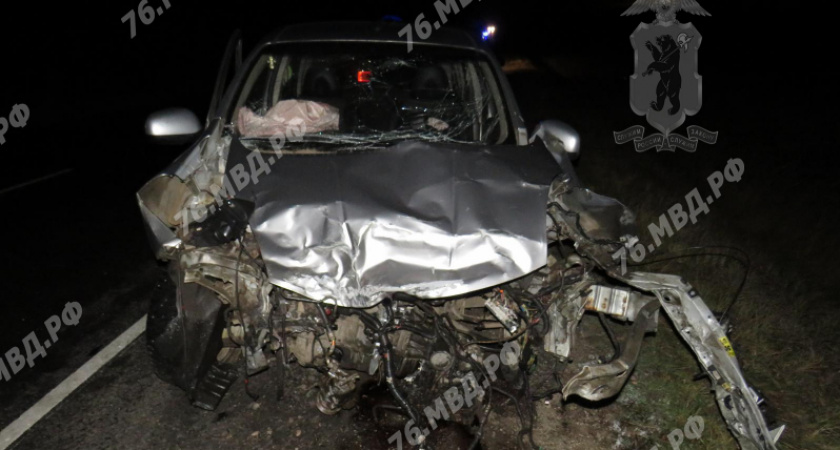 Гололед в Ярославле: пассажир чудом выжил в месиве машин