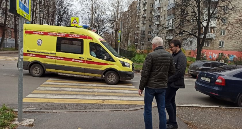Не успела вскрикнуть: В Ярославле водитель наехал на 15-летнюю девушку