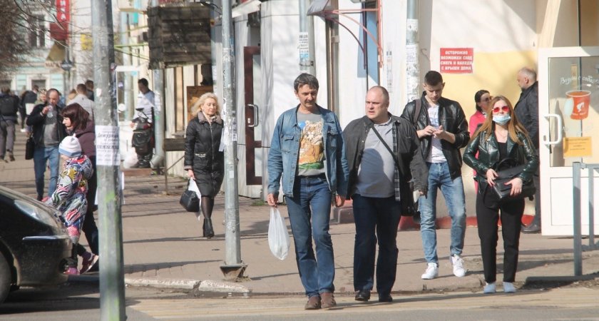 Продлить майские праздники до 10 дней предложили в Госдуме