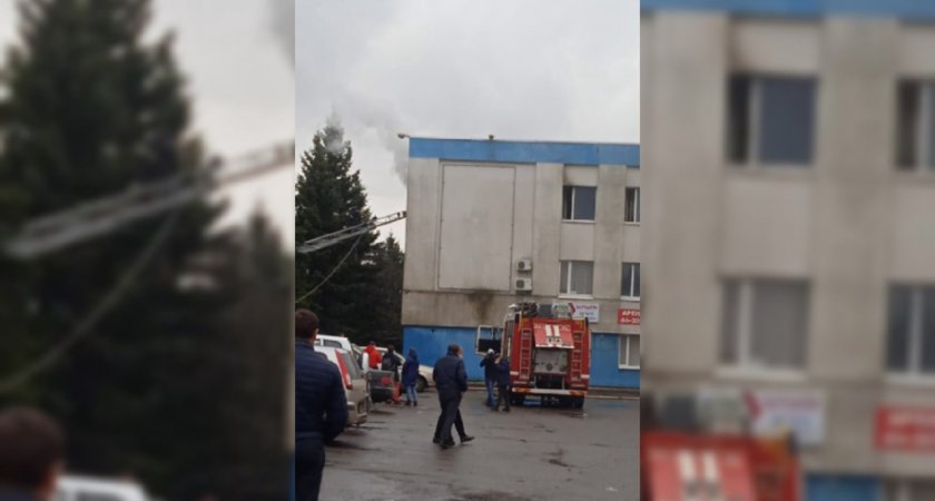 В центре Ярославля загорелся офис