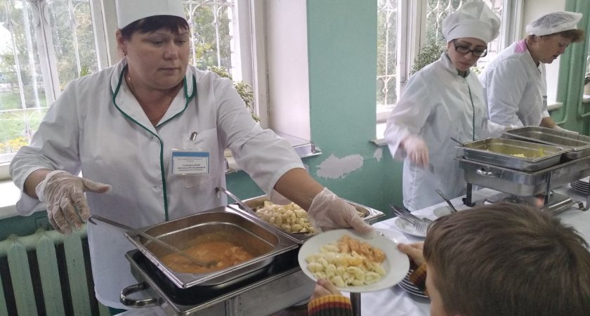 В Ярославской области на питание в школах выделили 350 миллионов рублей
