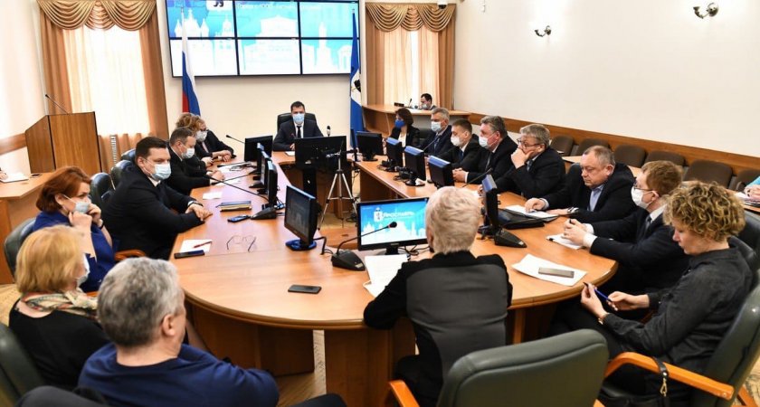  Чиновники мэрии Ярославля отчитались о своих доходах за 2021 год