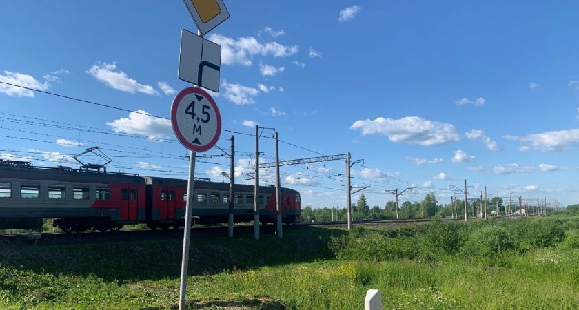 Из-за ремонта Октябрьского моста в Ярославле продлили маршруты электричек