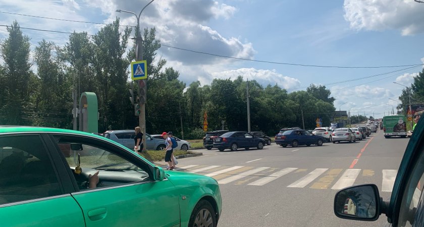 В Ярославле на Октябрьском мосту изменилась схема движения