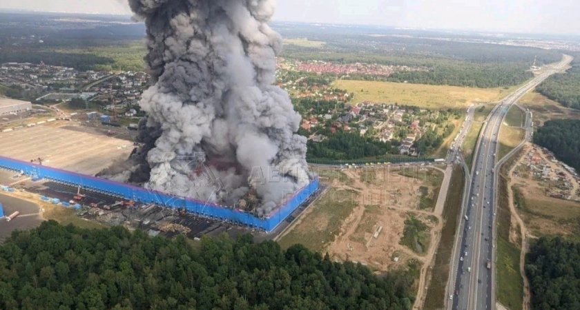 На складе Ozon сгорел товар на десять миллиардов рублей: получат ли люди товар