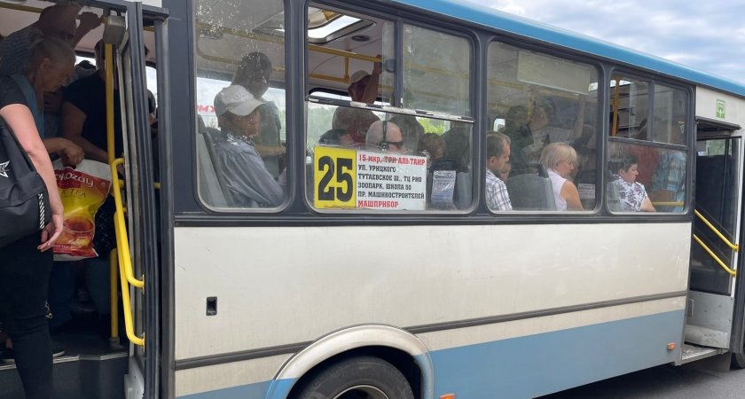 Ярославские водители троллейбусов лишились возможности ходить в туалет