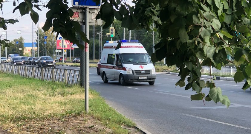"Остались жена и дочурка": в страшном ДТП под Ярославлем разбился мотоциклист