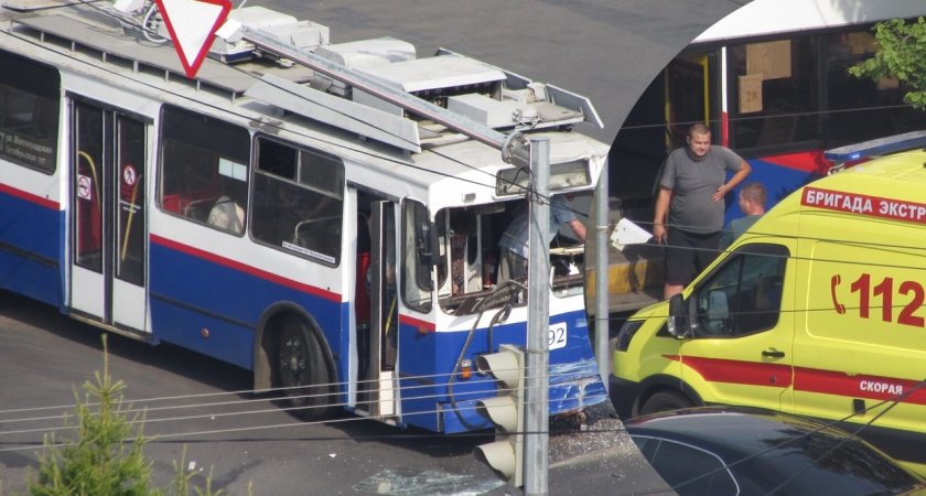 "Улетел с дороги": в Ярославле в жестком ДТП пострадали пассажиры автобуса 