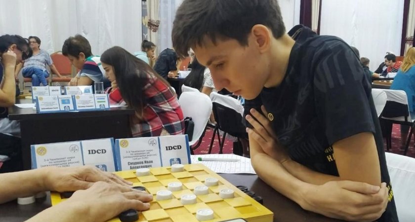 Ярославец-инвалид стал двукратным чемпионом мира по шашкам