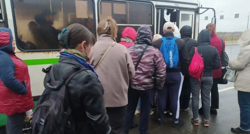 "Даже в 19 веке такого не было": ярославцы массово жалуются на работу автобусов