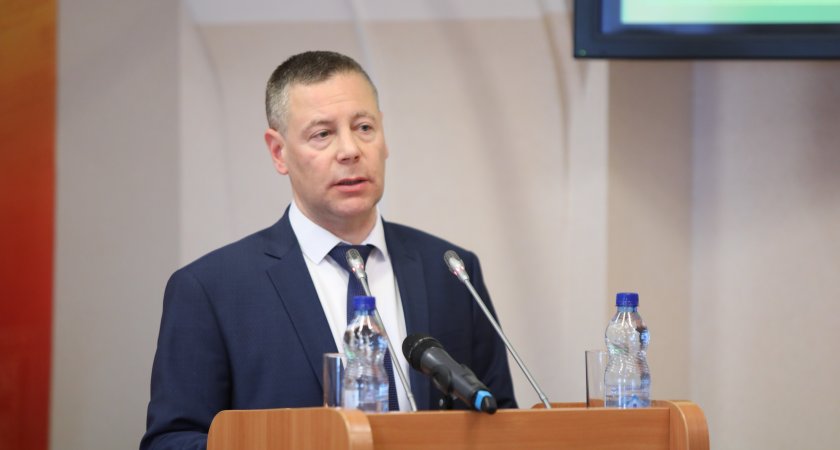 Губернатор Михаил Евраев рассказал о строительстве школы и МФЦ в Ярославском районе 