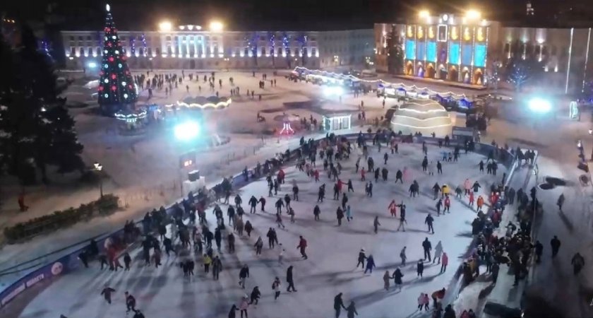 Будет бесплатным и с прокатом: каток на Советской площади в Ярославле откроют на Новый год