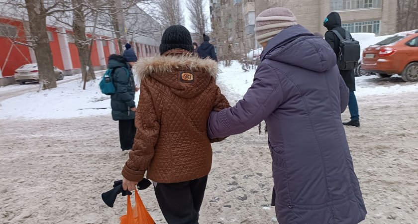 "Сидим в шубах дома": ярославцы замерзают в квартирах из-за уличных работ 