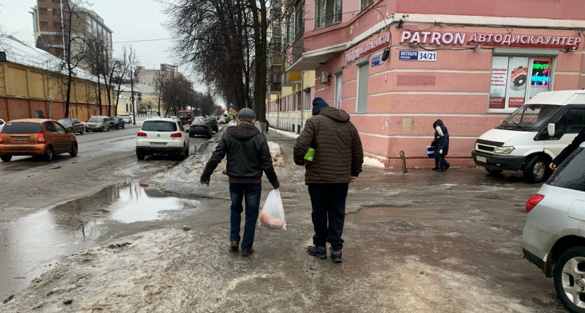 По лезвию ножа: этот знак зодиака рискует потерять все в марте