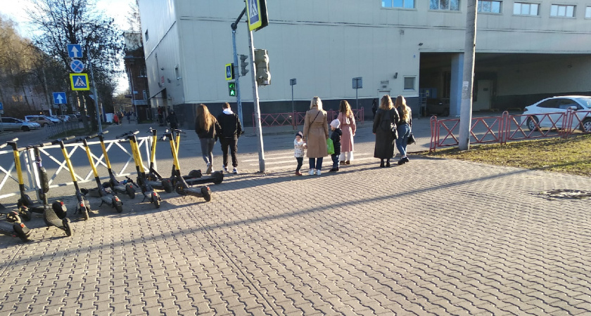  В Ярославле на проспекте Толбухина сбили ребенка на электросамокате