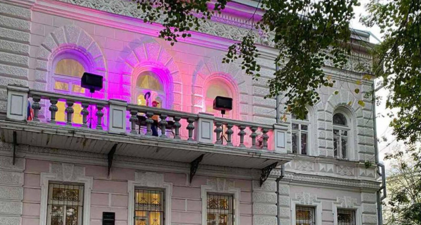 «Посмотри наверх! Балкон.сет» (6+)