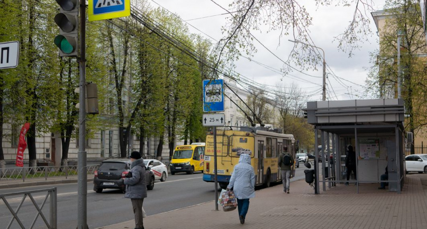 В Ярославле ГИБДД хочет снести «неправильные» остановки на проспекте Толбухина