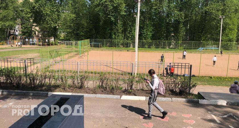 Ярославских школьников массово отправили на карантин
