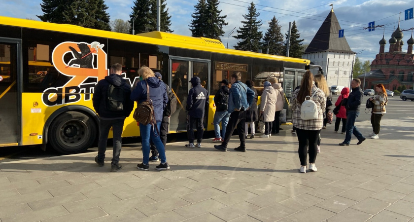 Ярославские пассажиры изнемогают от жары в общественном транспорте